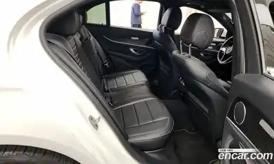 Mercedes-Benz E-Class, 2022