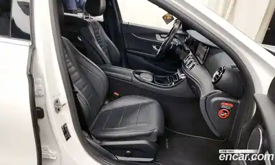 Mercedes-Benz E-Class 2022 2.0 Автомат в Москве № 161504, миниатюра 12