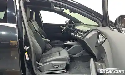 Audi Q4 e-tron 2025 0.2 Автомат в Москве № 161966, миниатюра 4