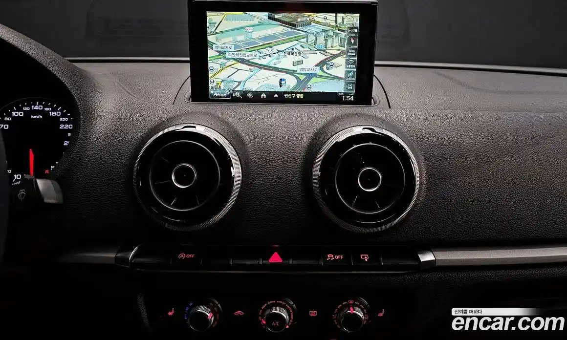 Audi A3 2015 1.6 Автомат в Москве № 163612, фото 12