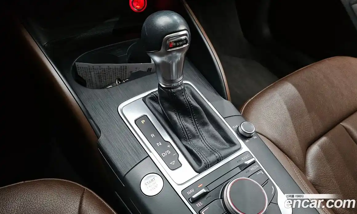 Audi A3 2015 1.6 Автомат в Москве № 163612, фото 16