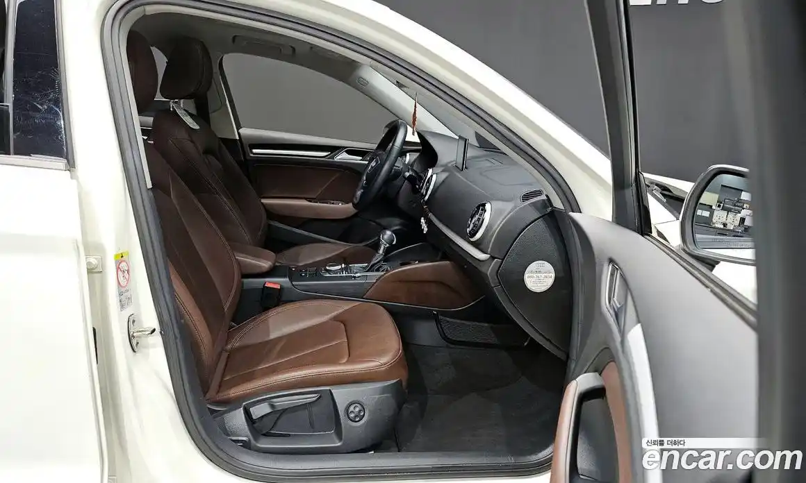 Audi A3 2015 1.6 Автомат в Москве № 163612, фото 9