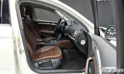 Audi A3 2015 1.6 Автомат в Москве № 163612, миниатюра 9