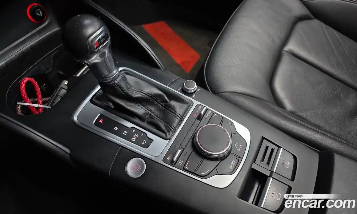 Audi A3 2015 1.6 Автомат в Москве № 163900, фото 19