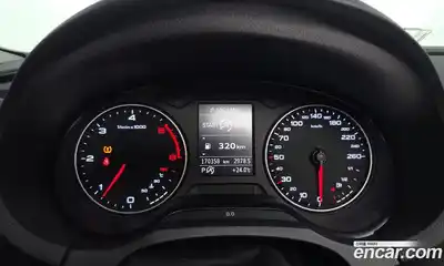 Audi A3 2015 1.6 Автомат в Москве № 163900, миниатюра 4