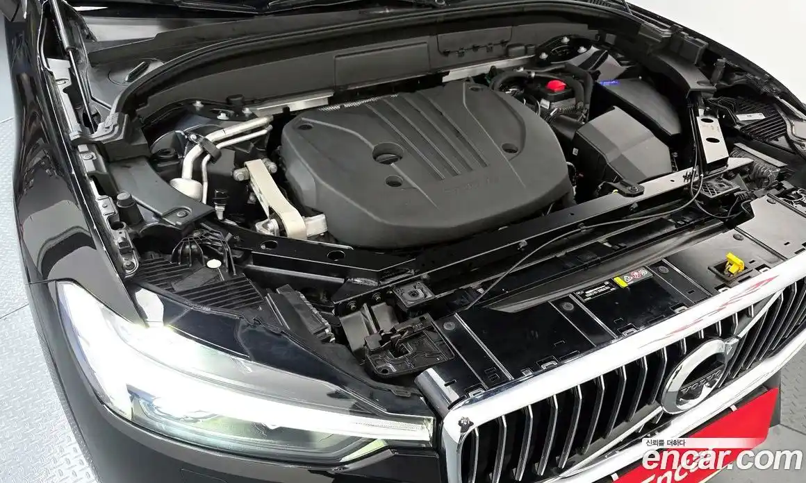 Volvo XC60 2021 2.0 Автомат в Москве № 164427, фото 13