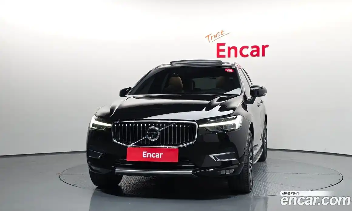 Volvo XC60 2021 2.0 Автомат в Москве № 164427, фото 3