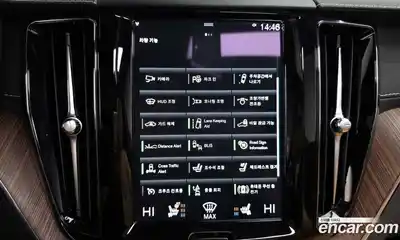 Volvo XC60 2021 2.0 Автомат в Москве № 164427, миниатюра 5