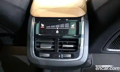 Volvo XC60 2021 2.0 Автомат в Москве № 164427, миниатюра 9