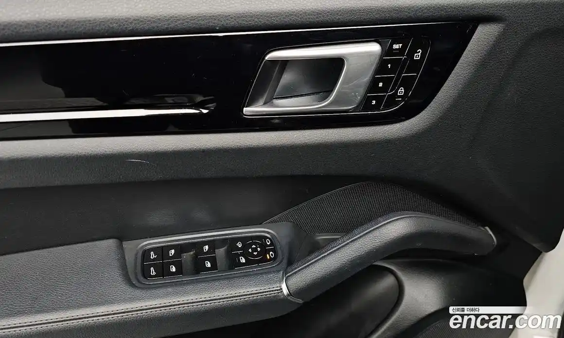 Porsche Cayenne 2021 3.0 Автомат в Москве № 165156, фото 20