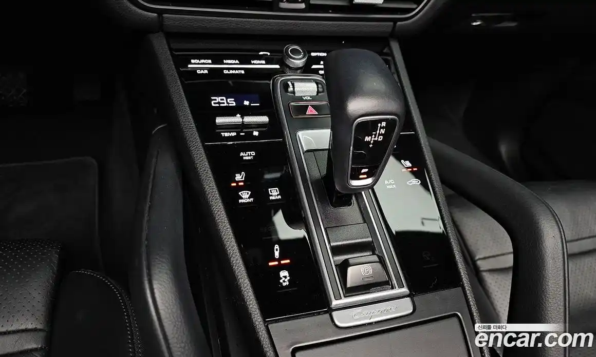 Porsche Cayenne 2021 3.0 Автомат в Москве № 165156, фото 4