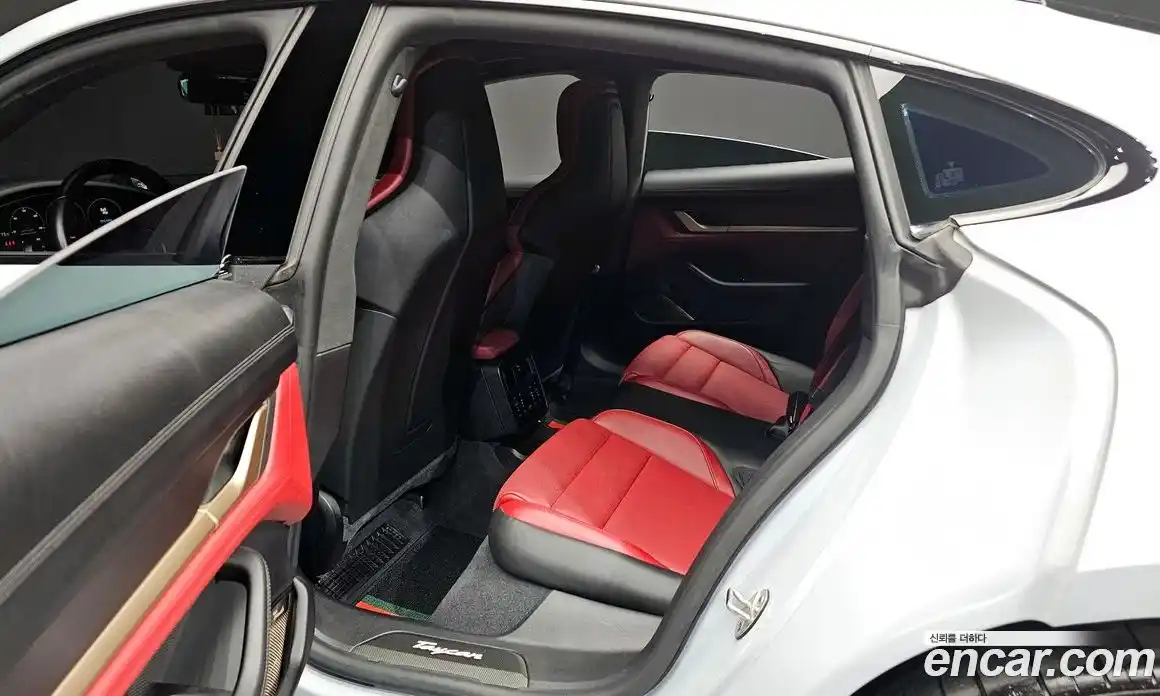 Porsche Taycan 2021 0.1 Автомат в Москве № 165246, фото 8