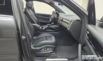 Porsche Cayenne, 2021