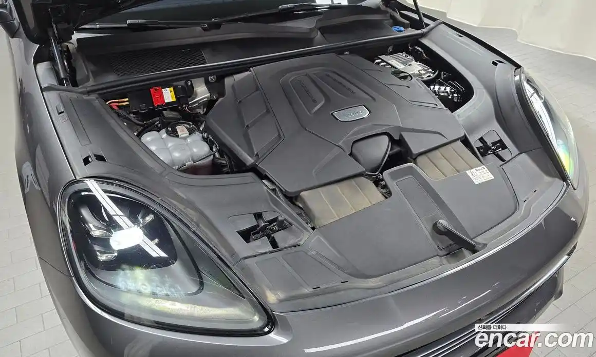 Porsche Cayenne 2021 3.0 Автомат в Москве № 165598, фото 16