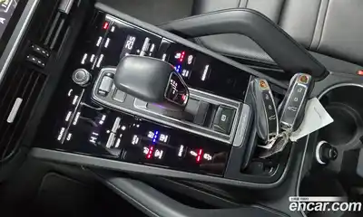 Porsche Cayenne 2021 3.0 Автомат в Москве № 165598, миниатюра 5