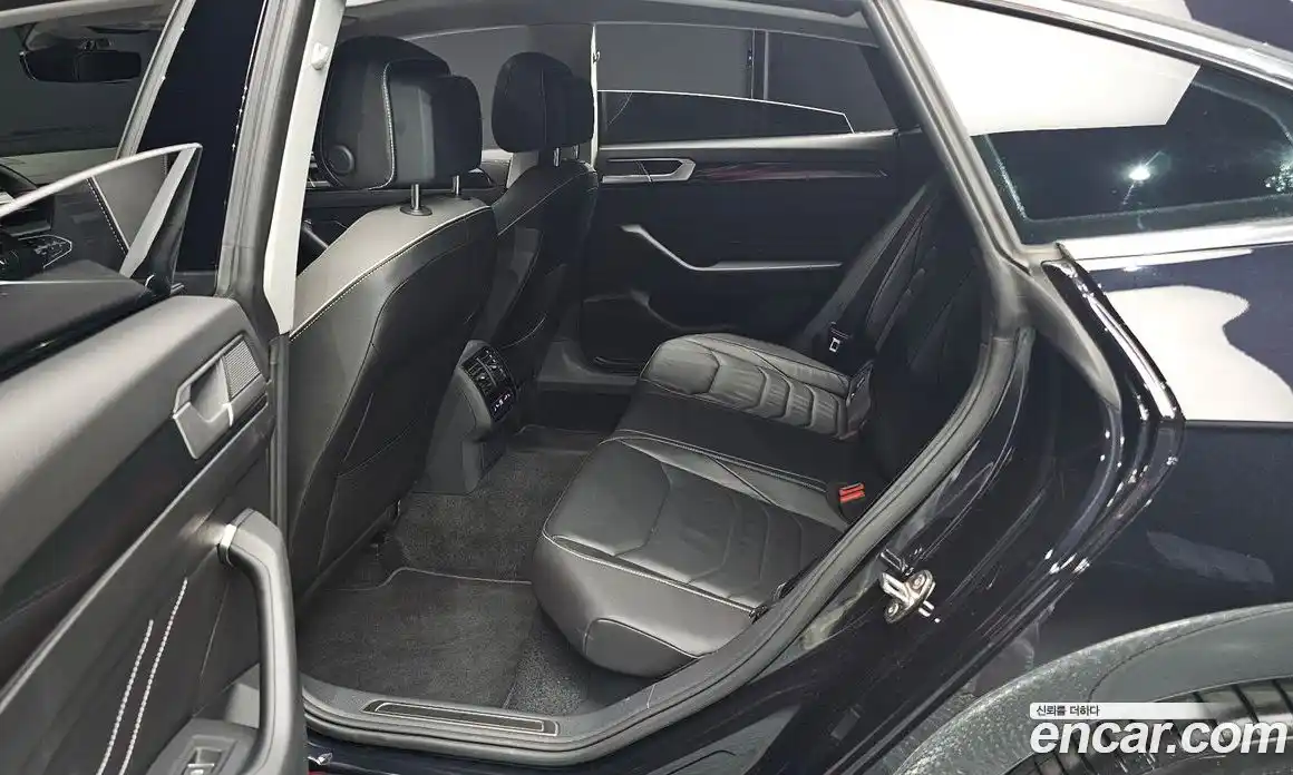 Volkswagen Arteon 2023 2.0 Автомат в Москве № 168491, фото 4