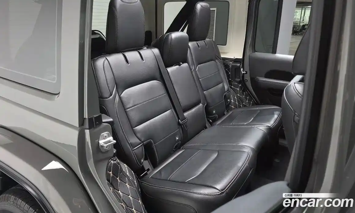 Jeep Wrangler 2023 2.0 Автомат в Москве № 169470, фото 13