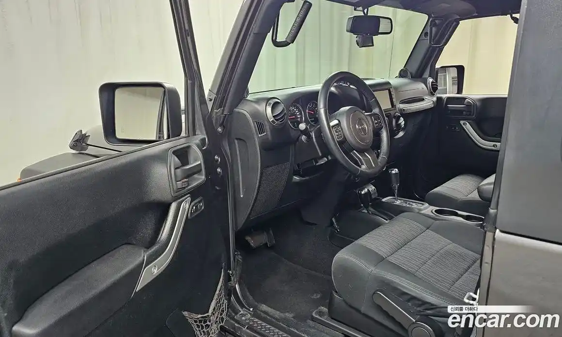 Jeep Wrangler 2014 3.6 Автомат в Москве № 169642, фото 12