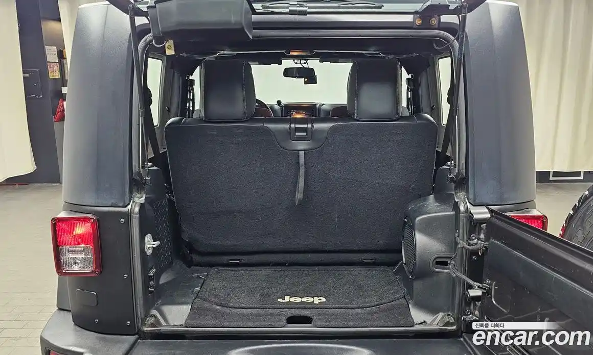 Jeep Wrangler 2014 3.6 Автомат в Москве № 169642, фото 14