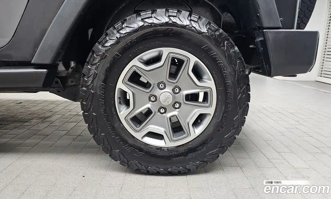 Jeep Wrangler 2014 3.6 Автомат в Москве № 169642, фото 18