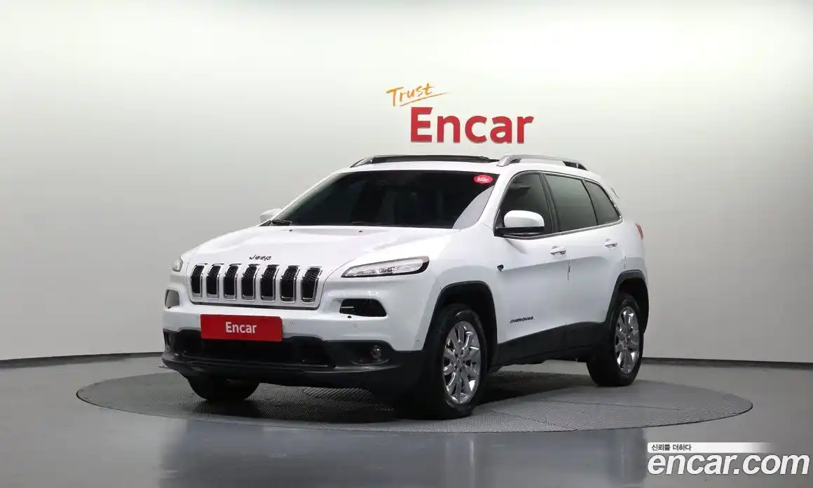Jeep Cherokee 2017 2.4 Автомат в Москве № 169819, фото 15