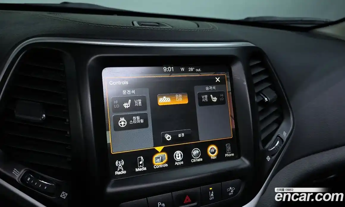 Jeep Cherokee 2017 2.4 Автомат в Москве № 169819, фото 16