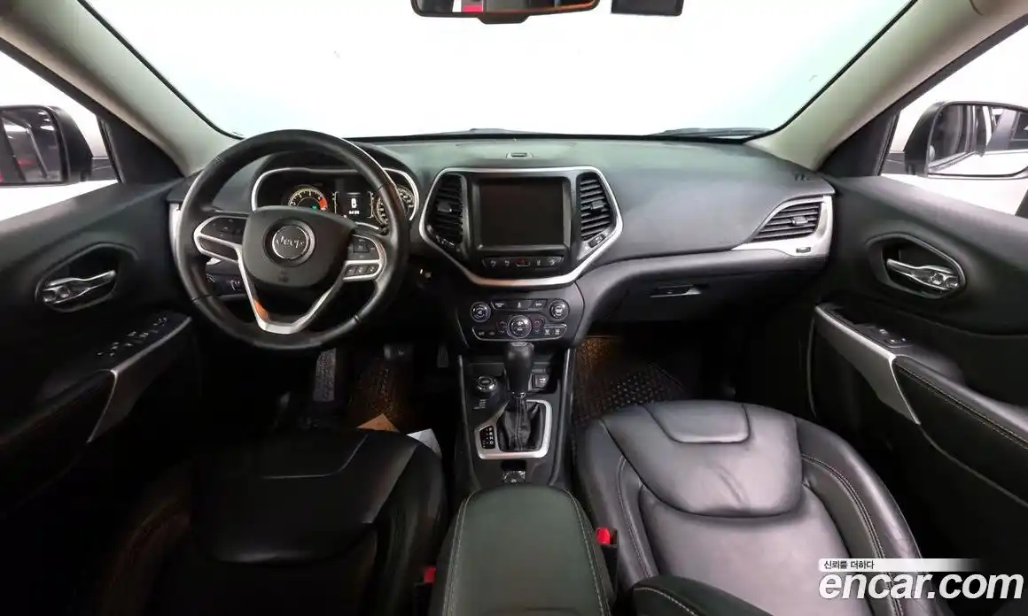 Jeep Cherokee 2017 2.4 Автомат в Москве № 169819, фото 7