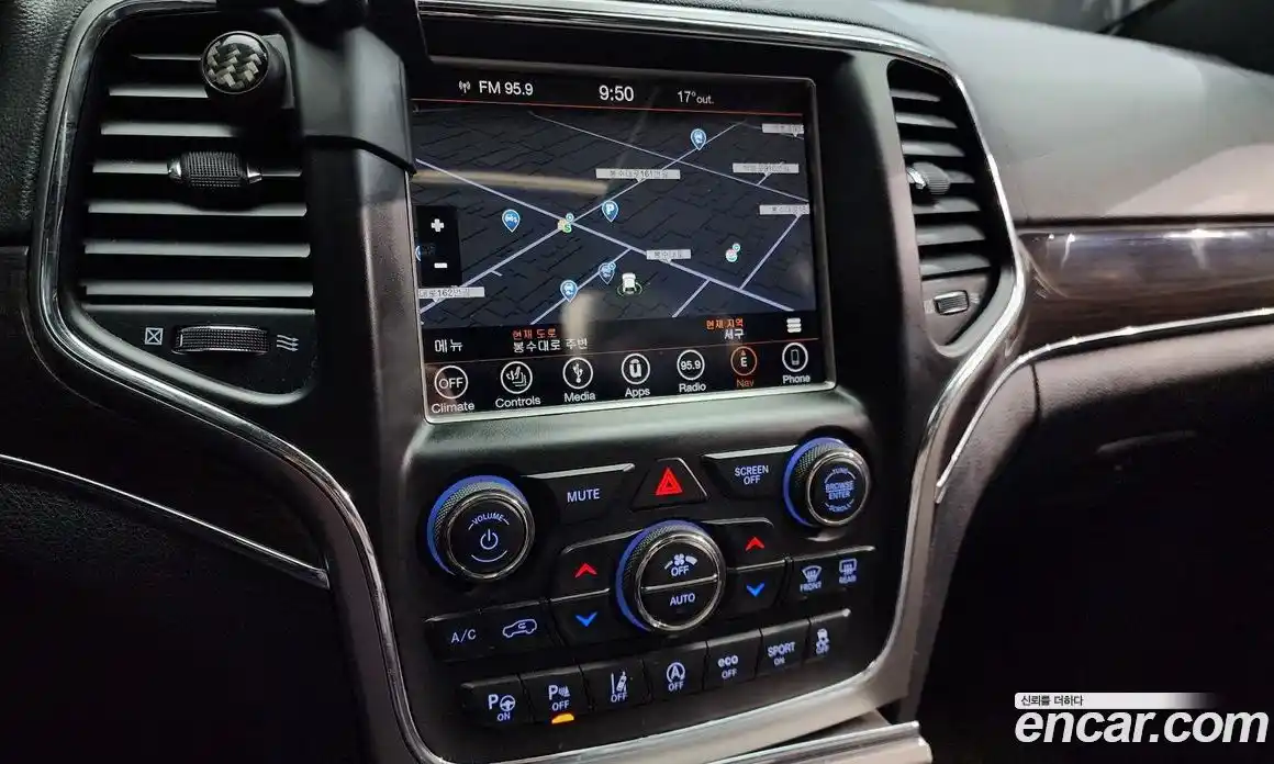 Jeep Cherokee 2018 3.0 Автомат в Москве № 169909, фото 15