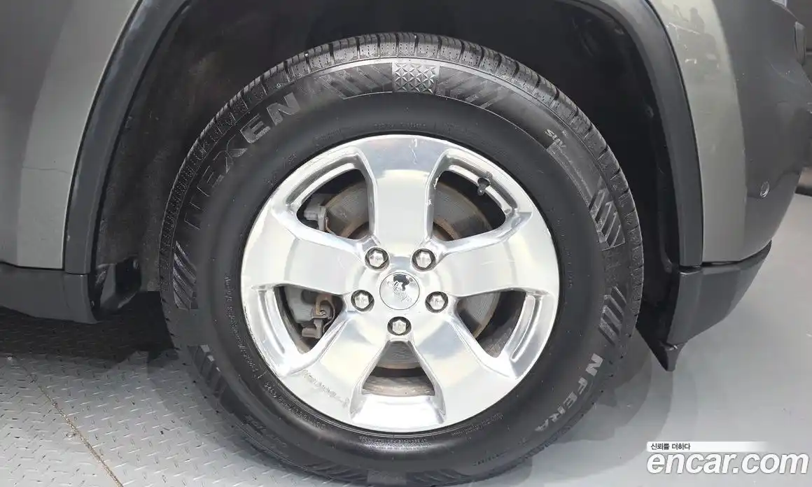 Jeep Cherokee 2011 3.0 Автомат в Москве № 169922, фото 7