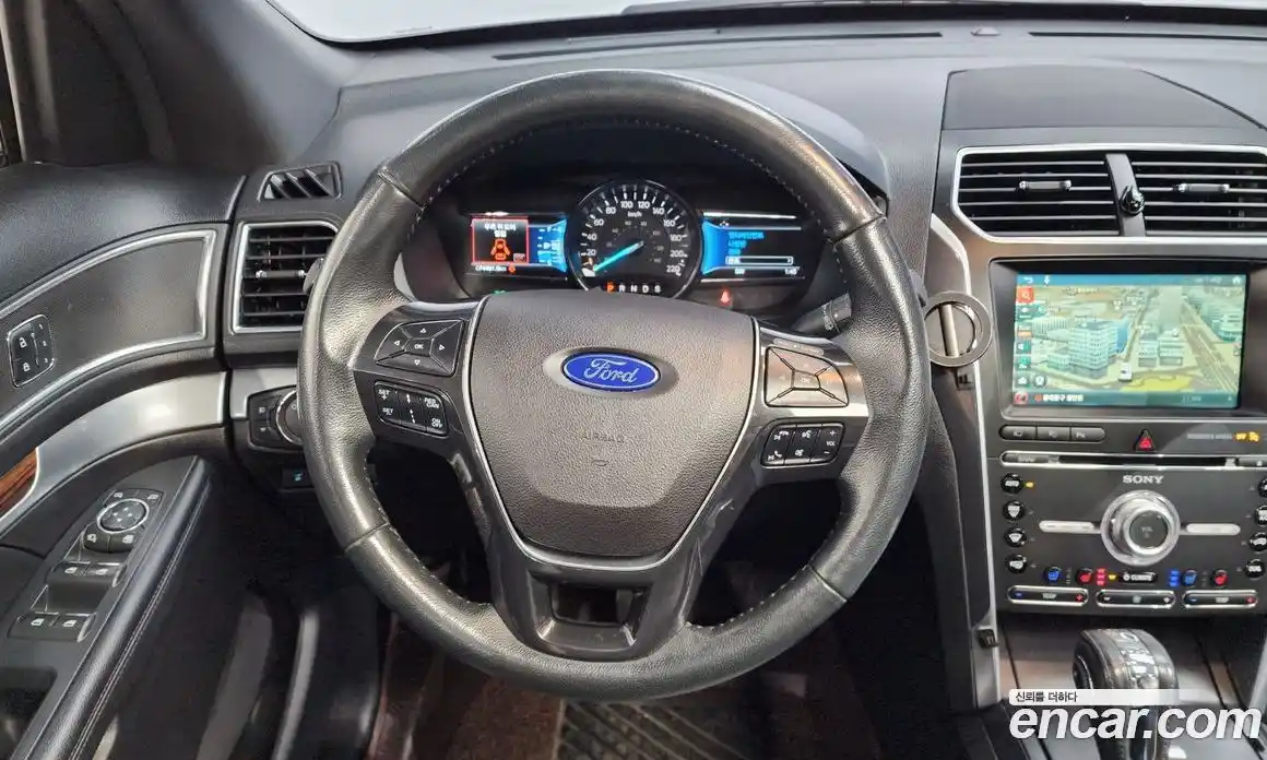 Ford Explorer 2018 2.3 Автомат в Москве № 170970, фото 9