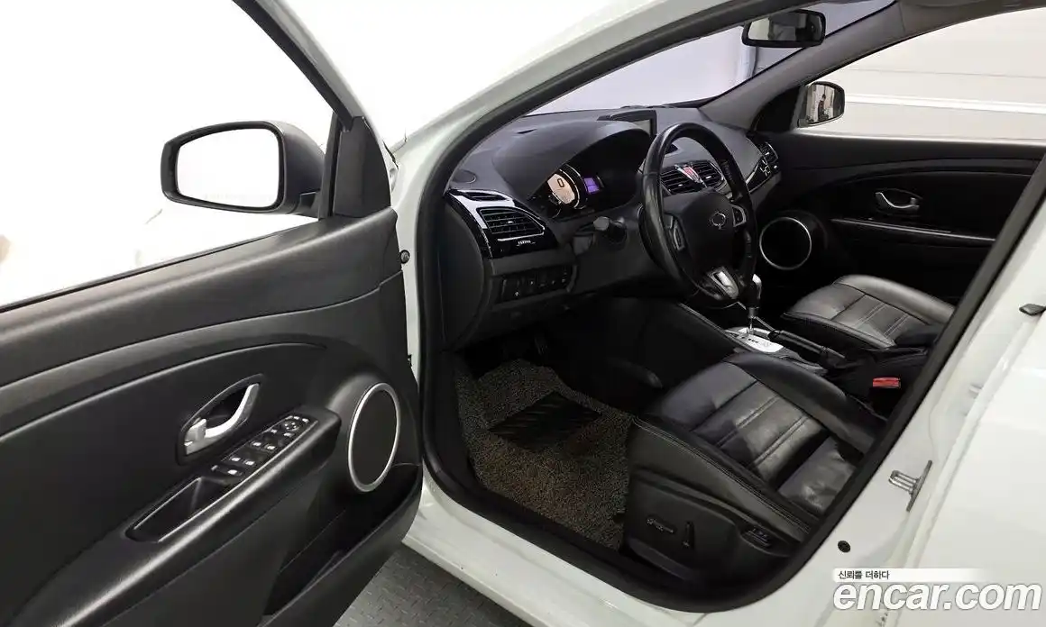 Renault SM3 2017 Автомат в Москве № 182719, фото 13