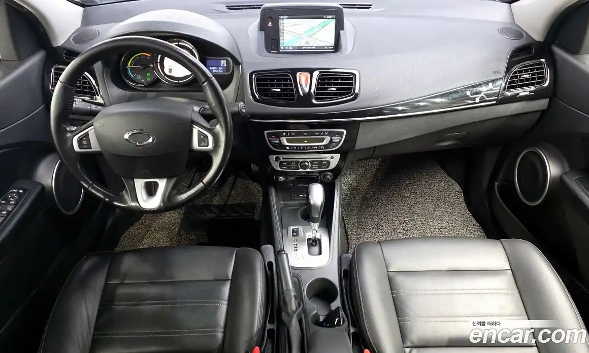 Renault SM3 2017 Автомат в Москве № 182719, фото 9