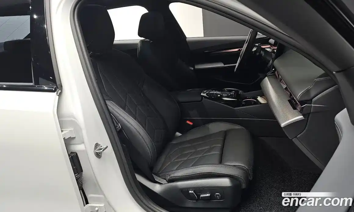 BMW 5-Series 2025 2.0 Автомат в Москве № 187132, фото 7