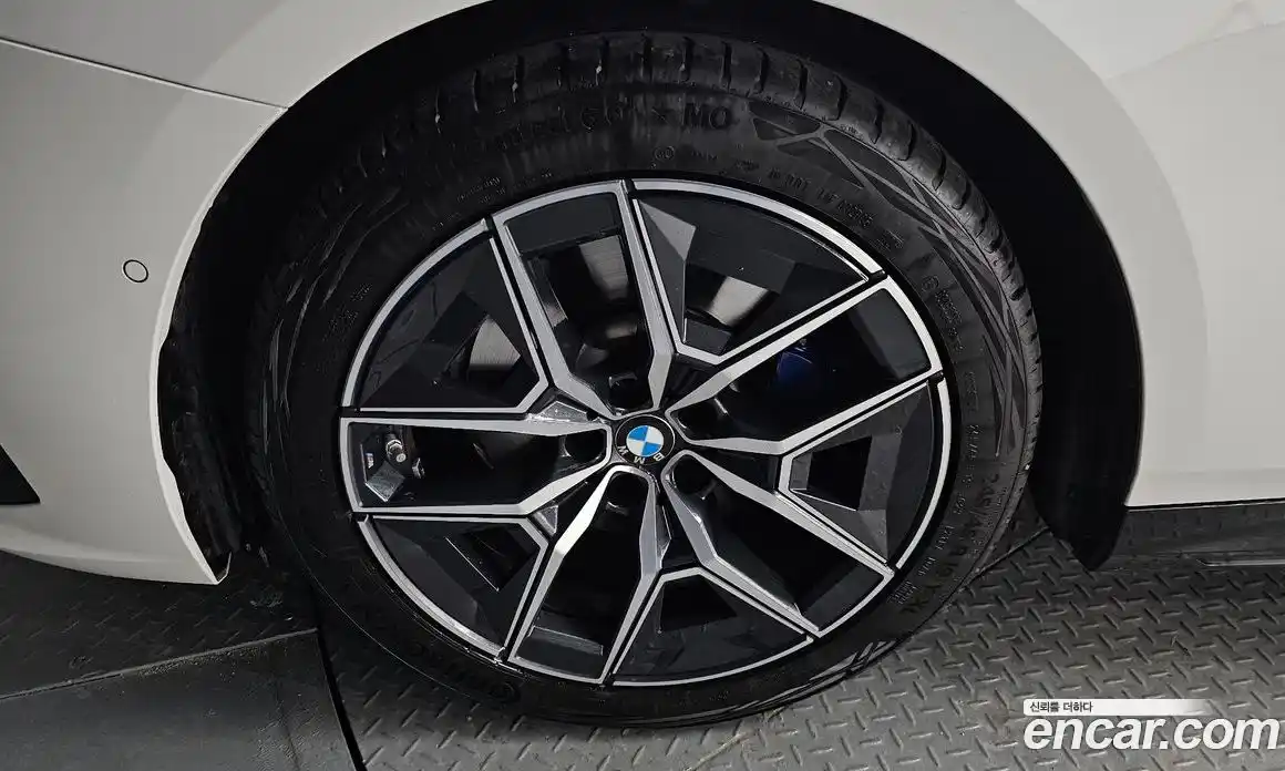 BMW 5-Series 2025 2.0 Автомат в Москве № 187132, фото 9