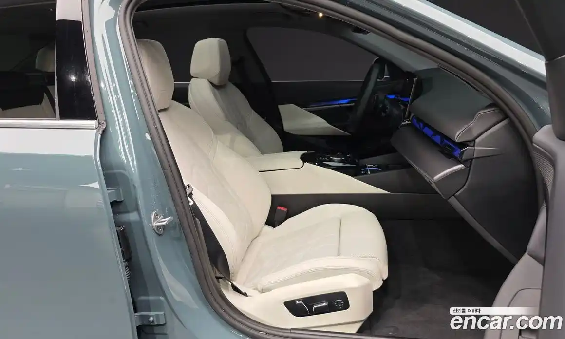 BMW 5-Series 2025 2.0 Автомат в Москве № 187238, фото 20