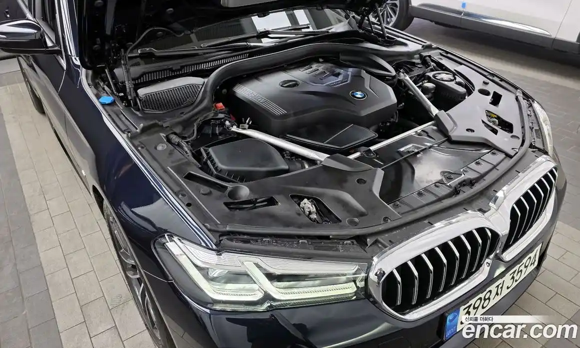 BMW 5-Series 2023 2.0 Автомат в Москве № 190717, фото 3