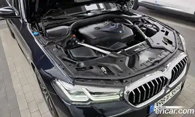 BMW 5-Series 2023 2.0 Автомат в Москве № 190717, миниатюра 3