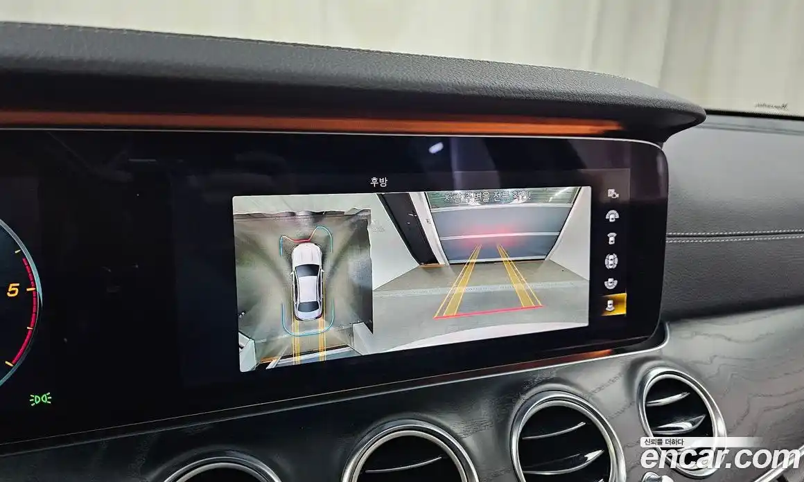 Mercedes-Benz E-Class 2021 1.9 Автомат в Москве № 194402, фото 6