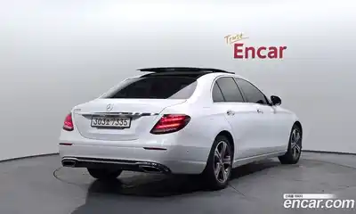 Mercedes-Benz E-Class 2017 2.0 Автомат в Москве № 195402, миниатюра 11