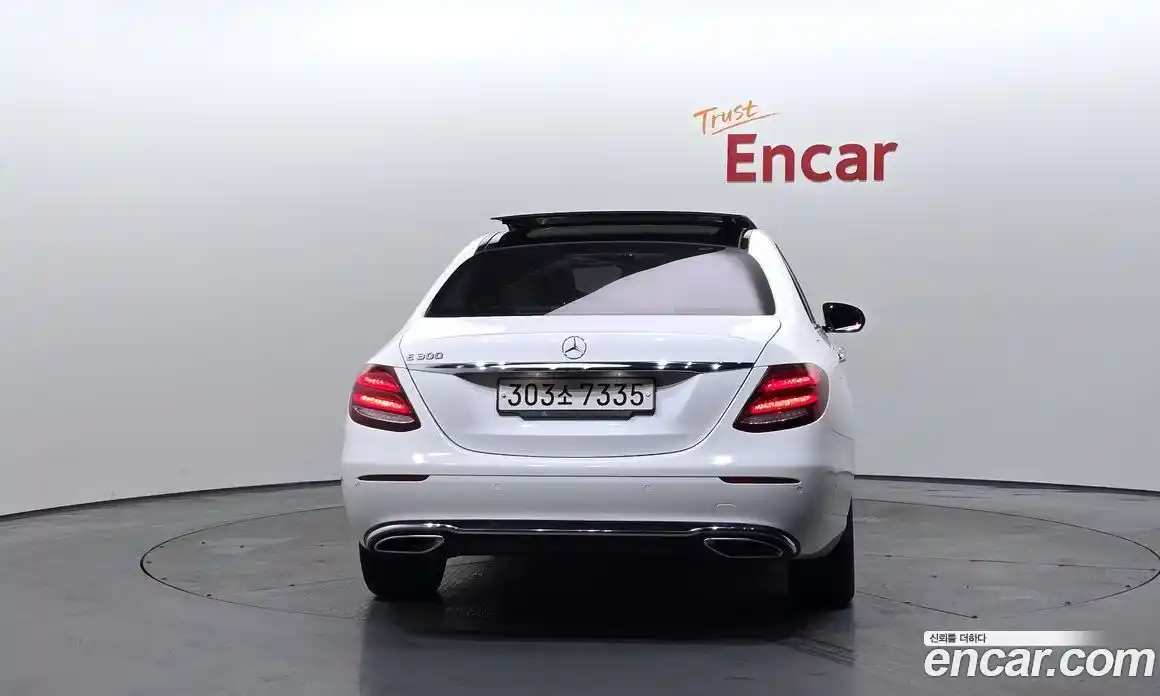 Mercedes-Benz E-Class 2017 2.0 Автомат в Москве № 195402, фото 15