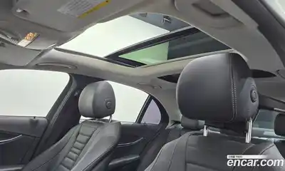 Mercedes-Benz E-Class 2017 2.0 Автомат в Москве № 195402, миниатюра 5