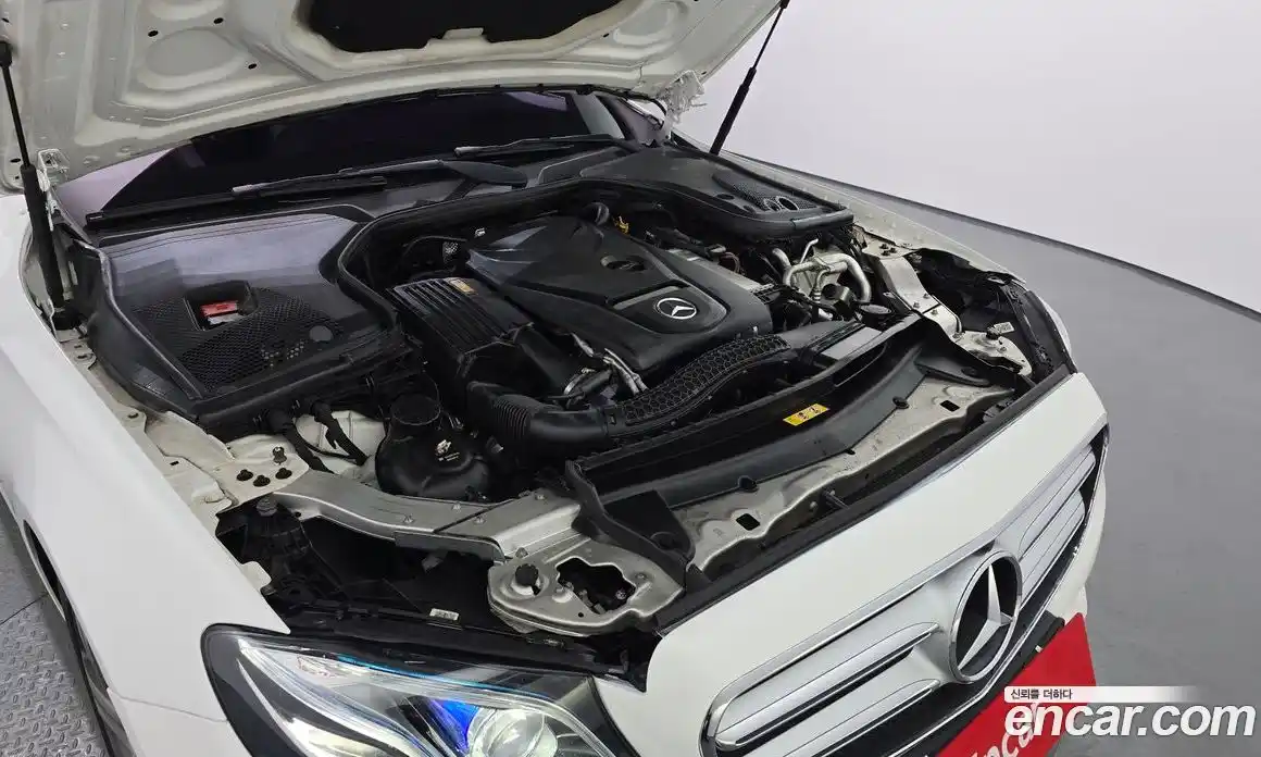 Mercedes-Benz E-Class 2017 2.0 Автомат в Москве № 195402, фото 6