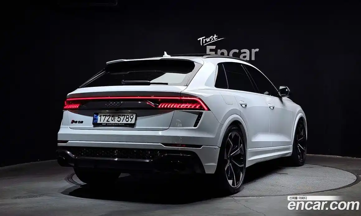 Audi RSQ8 2023 4.0 Автомат в Москве № 196231, фото 1