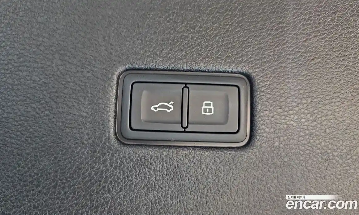 Audi RSQ8 2023 4.0 Автомат в Москве № 196231, фото 14