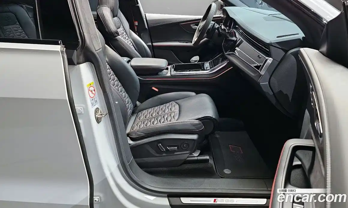 Audi RSQ8 2023 4.0 Автомат в Москве № 196231, фото 16