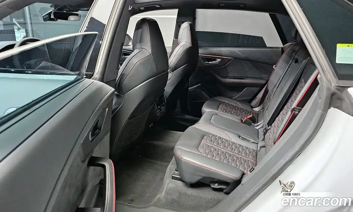 Audi RSQ8 2023 4.0 Автомат в Москве № 196231, фото 18