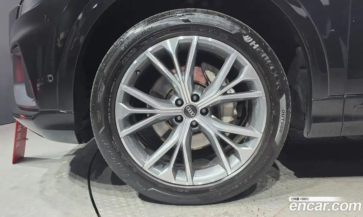 Audi Q8 2022 3.0 Автомат в Москве № 196567, фото 14