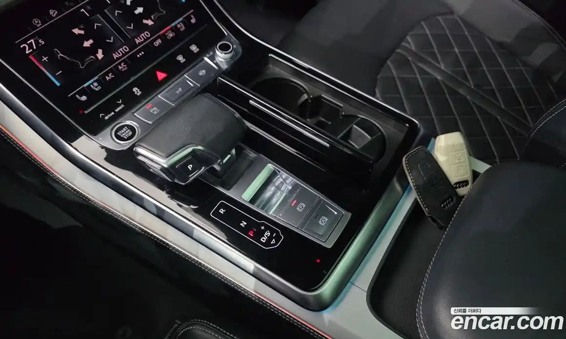 Audi Q8 2022 3.0 Автомат в Москве № 196567, фото 3