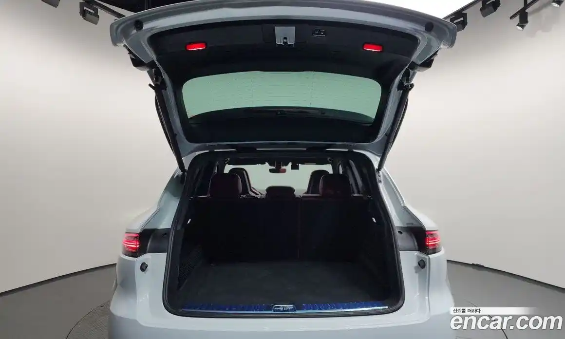 Porsche Cayenne 2021 3.0 Автомат в Москве № 197262, фото 9