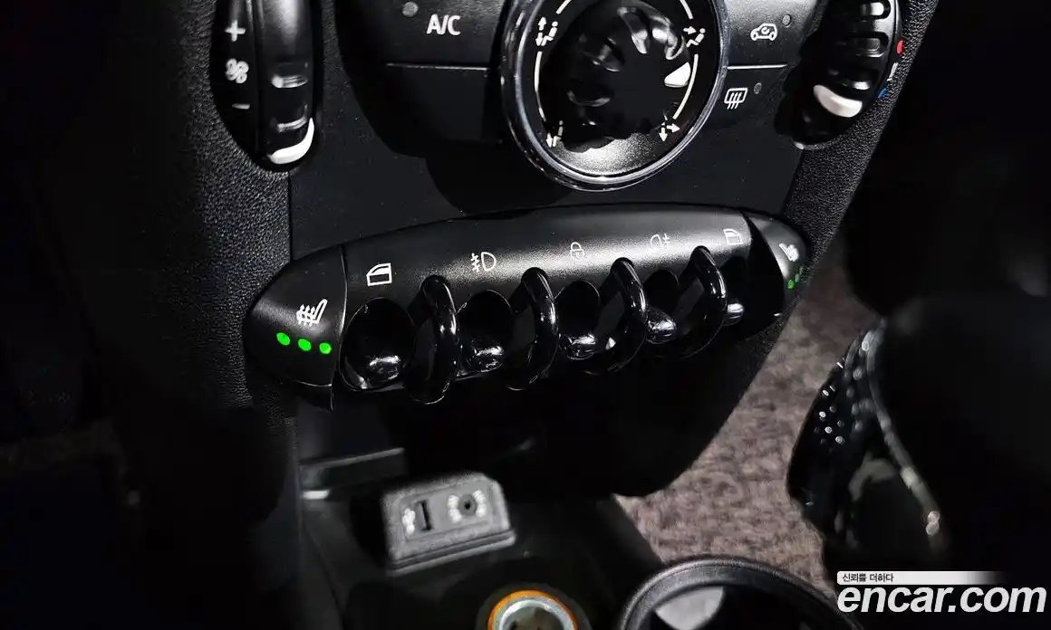 Mini Cooper 2013 2.0 Автомат в Москве № 198372, фото 13